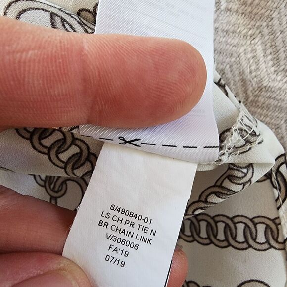 Banana Republic Chain Print Blouse Scarf Tie Women's Size XS Black & White EUC - Picture 11 of 11